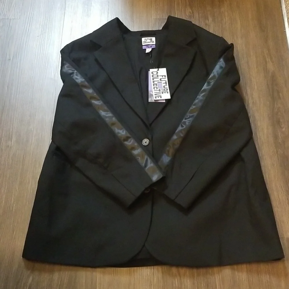 FUTURE COLLECTIVE BY KAHLANA BARFIELD BROWN, WOMENS BLACK BLAZER 1X - Picture 2 of 4